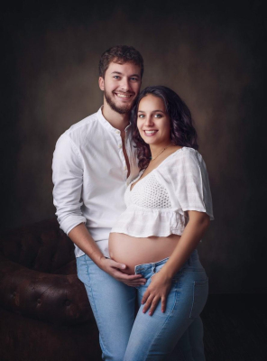Séance photo grossesse studio - Gwen Photographie Champagne-Ardenne