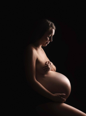 Séance photo grossesse studio - Gwen Photographie Champagne-Ardenne